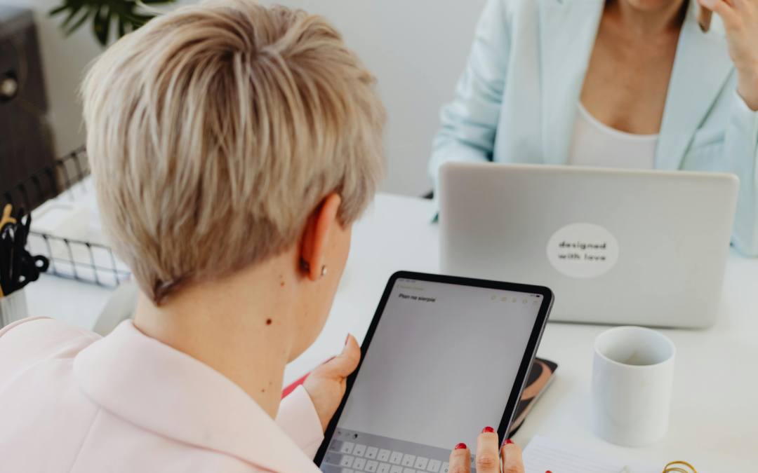 Writing Reviews of Apps On Your Phone or Tablet